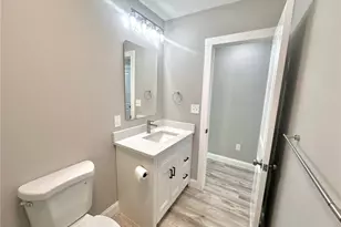 720 57th St, Vienna, WV 26105 - Photo 18