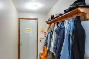 5029 Broadway Ave NE, Louisville, OH 44641 - Photo 24