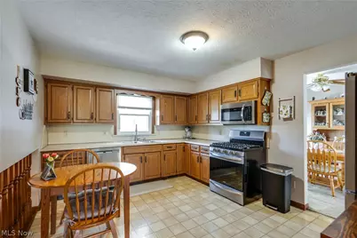 5029 Broadway Avenue NE, Louisville, OH 44641 - Photo 14