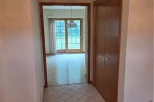 220 Montgomery Dr, Canfield, OH 44406 - Photo 4
