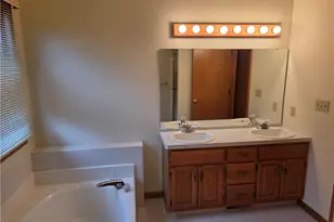 220 Montgomery Dr, Canfield, OH 44406 - Photo 18