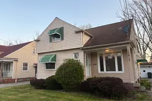 13917 Wolf Ave, Garfield Heights, OH 44125 - Photo 2
