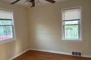 13917 Wolf Ave, Garfield Heights, OH 44125 - Photo 10