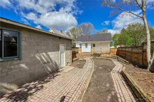 1364 California Ave, Akron, OH 44314 - Photo 28