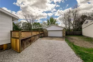 1364 California Ave, Akron, OH 44314 - Photo 30