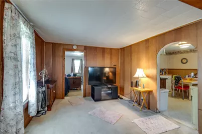 3797 Harper Avenue, Barberton, OH 44203 - Photo 8