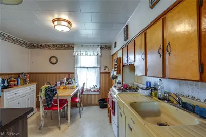 3797 Harper Avenue, Barberton, OH 44203 - Photo 12