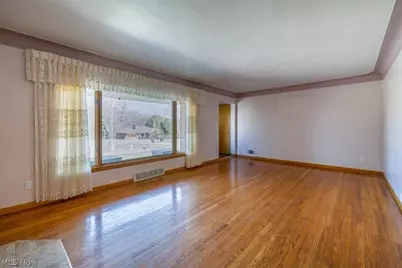 5855 W Ridgewood Drive, Parma, OH 44129 - Photo 6