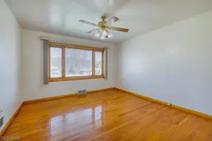 5855 W Ridgewood Dr, Parma, OH 44129 - Photo 16