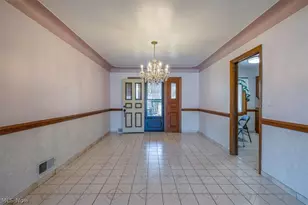 5855 W Ridgewood Dr, Parma, OH 44129 - Photo 8