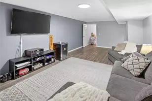7434 Meadow Ln, Parma, OH 44134 - Photo 28