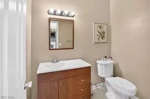 7434 Meadow Ln, Parma, OH 44134 - Photo 32