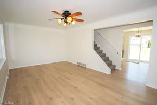 556 Idora Ln, Struthers, OH 44471 - Photo 8