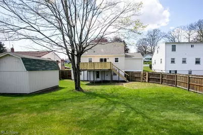 556 Idora Lane, Struthers, OH 44471 - Photo 4