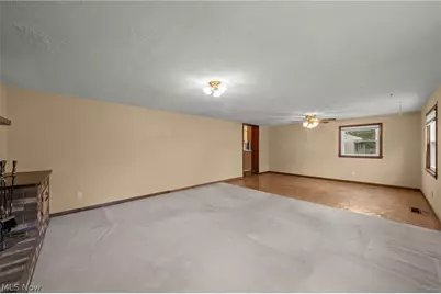 2031 W Pleasant Valley Road, Parma, OH 44134 - Photo 14