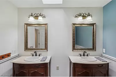 838 Lynnhaven Lane, Akron, OH 44313 - Photo 26
