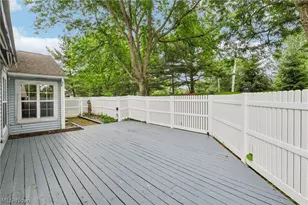 838 Lynnhaven Ln, Akron, OH 44313 - Photo 34