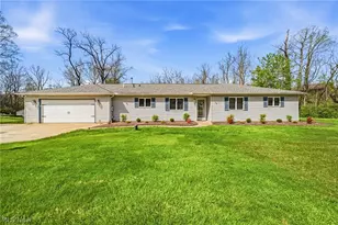 16912 Albion Rd, Strongsville, OH 44136 - Photo 2