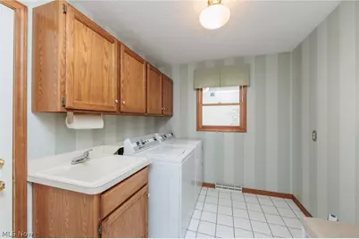 409 Avon Point Avenue, Avon Lake, OH 44012 - Photo 44