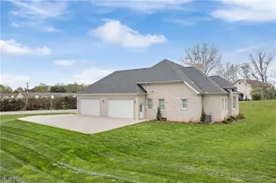 6443 Hills and Dales Rd NW, Canton, OH 44708 - Photo 36