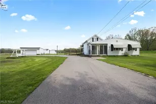 203 Annis Rd, South Amherst, OH 44001 - Photo 2
