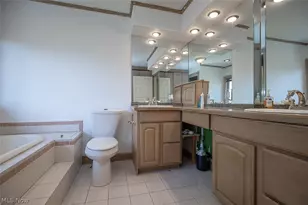 962 Woodward Ave, Akron, OH 44310 - Photo 12