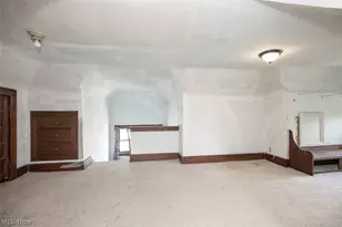 962 Woodward Ave, Akron, OH 44310 - Photo 22