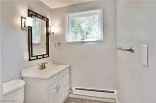 3210 Halsey Dr NE, Warren, OH 44483 - Photo 30