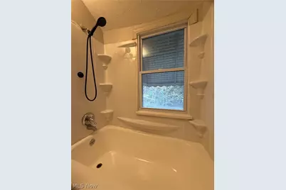 1427 E 252nd Street, Euclid, OH 44117 - Photo 14