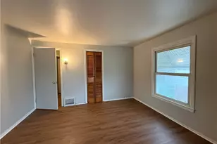 1427 E 252nd St, Euclid, OH 44117 - Photo 20