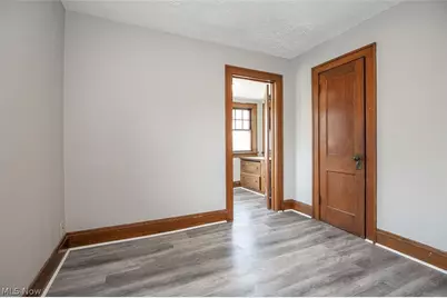 10203 Greenview Avenue, Garfield Heights, OH 44125 - Photo 20