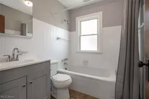 10203 Greenview Ave, Garfield Heights, OH 44125 - Photo 14