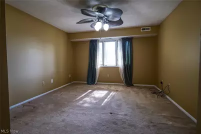 7122 Village Drive, Concord Twp, OH 44060 - Photo 18