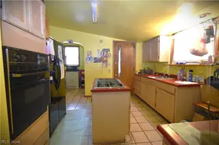 1612 Jacobs Rd, Youngstown, OH 44505 - Photo 10