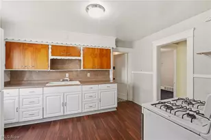 515 E 143rd St, Loveland, OH 44110 - Photo 2