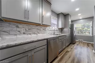 1384 Argonne Rd, South Euclid, OH 44121 - Photo 6