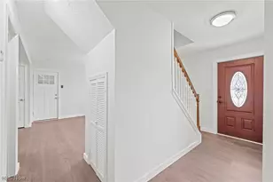 8051 Wren Dr, Macedonia, OH 44056 - Photo 14