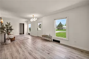 375 Hillside Rd, Green Hills, OH 44131 - Photo 6