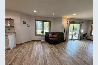 234 E Ohio Avenue, Dover, OH 44622 - Photo 18