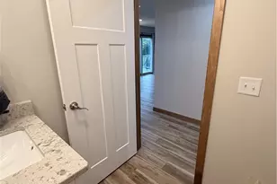 234 E Ohio Ave, Dover, OH 44622 - Photo 8