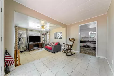 380 Broadway Street, Amherst, OH 44001 - Photo 14