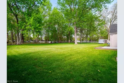 23790 Elm Road, North Olmsted, OH 44070 - Photo 32