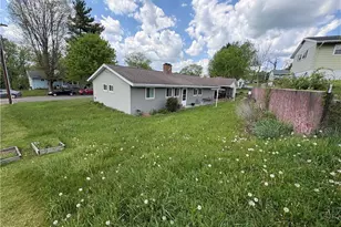 400 Cambridge Dr, Woodsfield, OH 43793 - Photo 2
