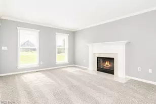104 Woodbridge Crossing, Chardon, OH 44024 - Photo 4