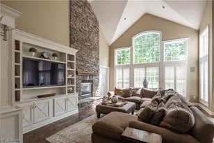 285 Burwick Rd, Highland Heights, OH 44143 - Photo 4