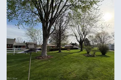 239 Fairview Street, Louisville, OH 44641 - Photo 10