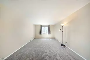 723 Tollis Pkwy, Grandview Heights, OH 44147 - Photo 24