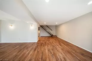 723 Tollis Pkwy, Grandview Heights, OH 44147 - Photo 6