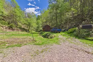 1000 Coon Fork Rd, Arnoldsburg, WV 25234 - Photo 10