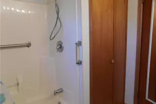 5845 Woodman Ave, Ashtabula, OH 44004 - Photo 16
